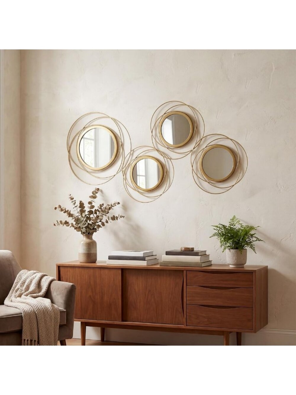 Modern 4-Piece Gold Round Wall Mirror Set - Stylish Metal Circles for Home Decor